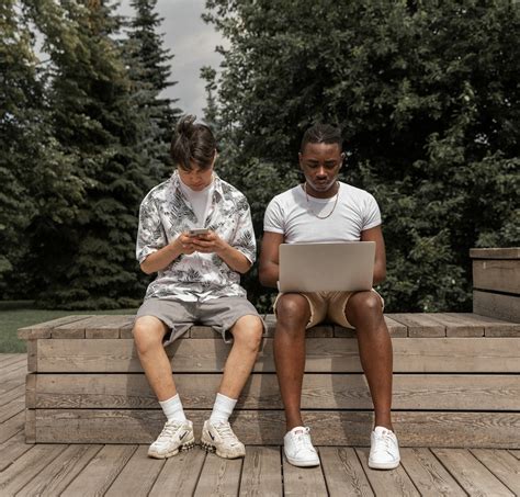 Internet addiction treatment in Thailand .